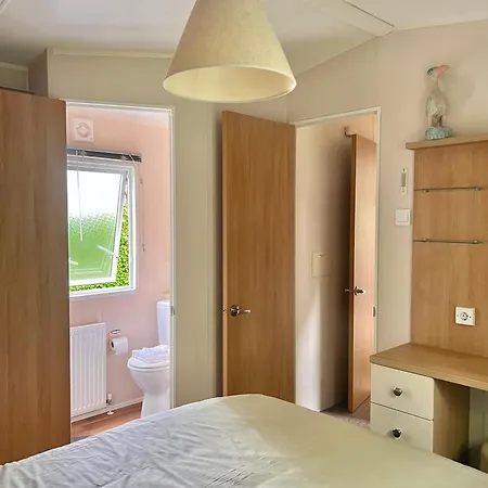 C0Sed Chalet Putten
